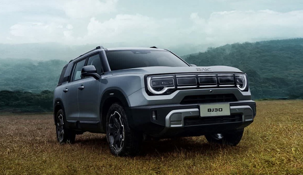 آفرودر هیبریدی بایک با چهره‌ای جسور و امکاناتی لوکس به ایران رسید